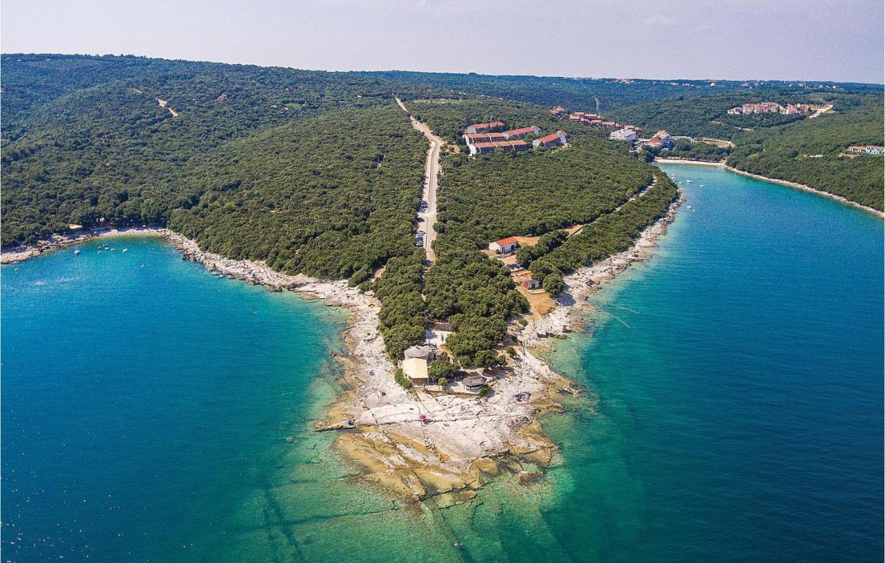 1 Bedroom Amazing Apartment In Peruški Dış mekan fotoğraf