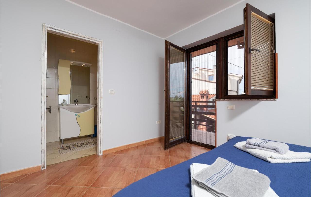1 Bedroom Amazing Apartment In Peruški Dış mekan fotoğraf