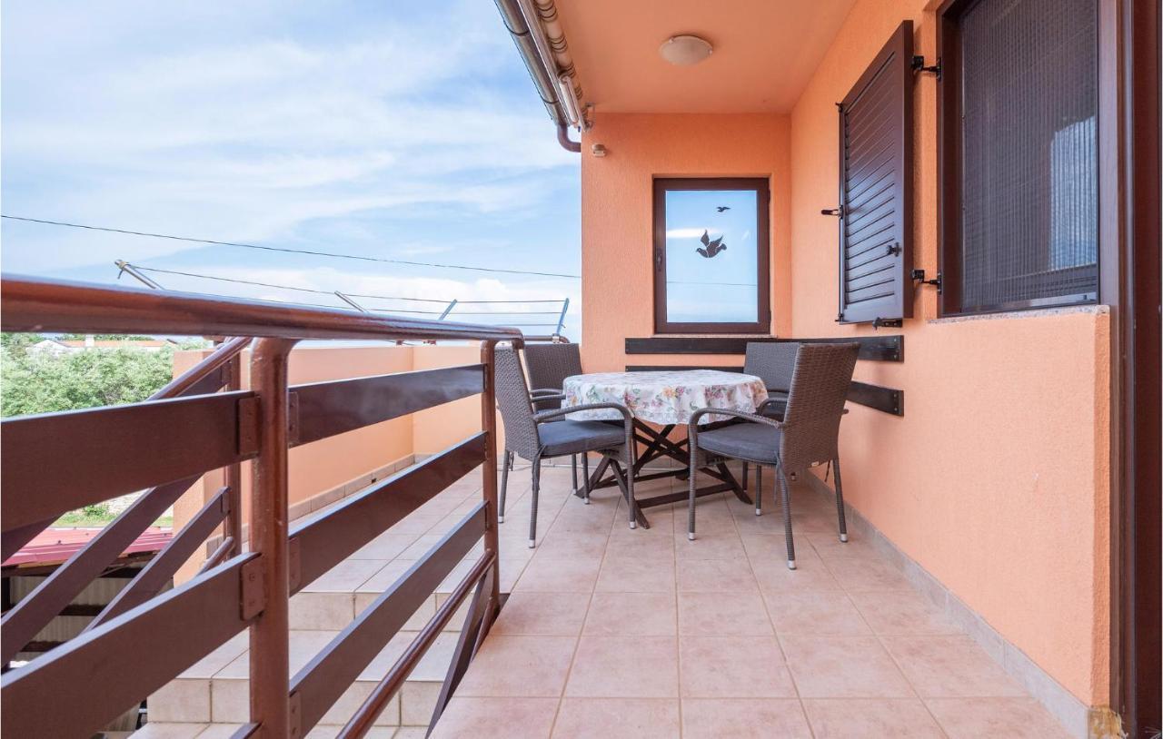 1 Bedroom Amazing Apartment In Peruški Dış mekan fotoğraf